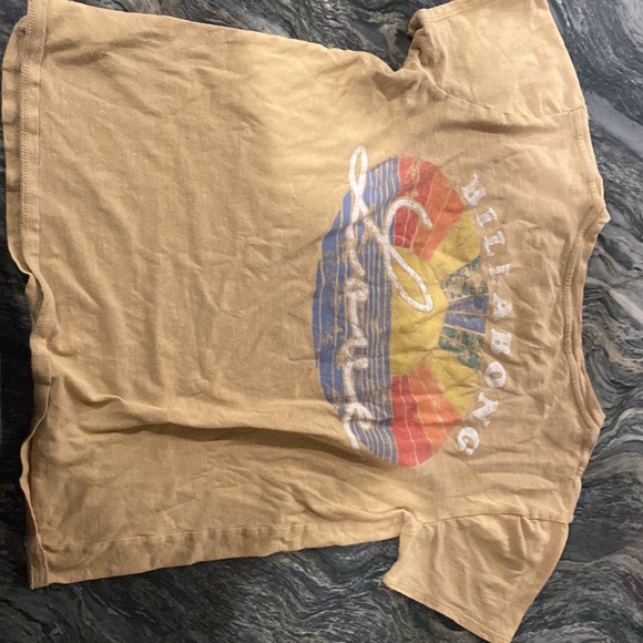 t-shirt - Picture 2 of 3